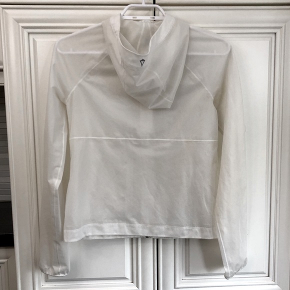 EUC Ivivva girl’s hooded rain jacket - Picture 7 of 14